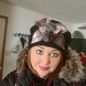 Meet your Posher, Joelle